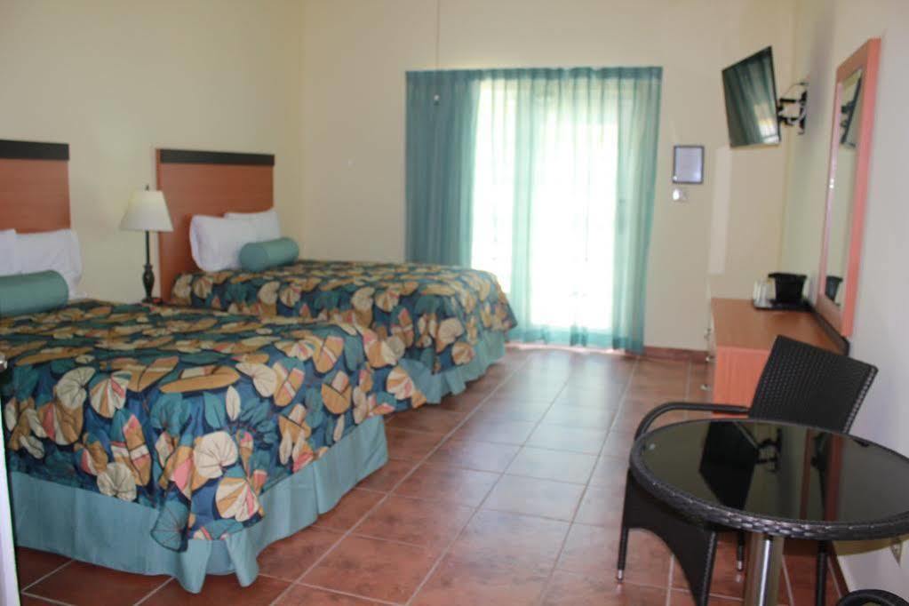 Parador Palmas De Lucia Yabucoa Exterior photo